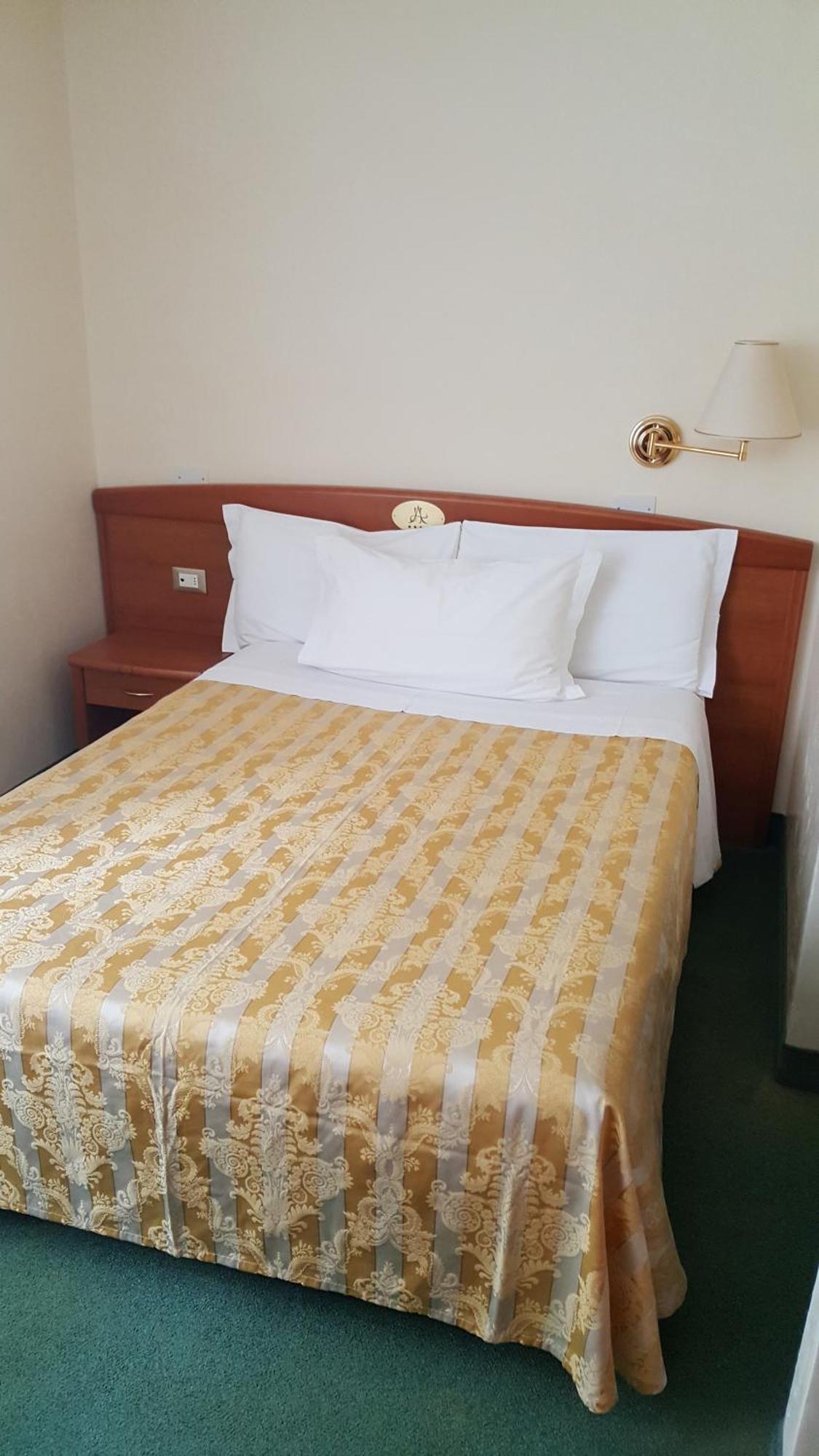 Arizona Hotel 4*